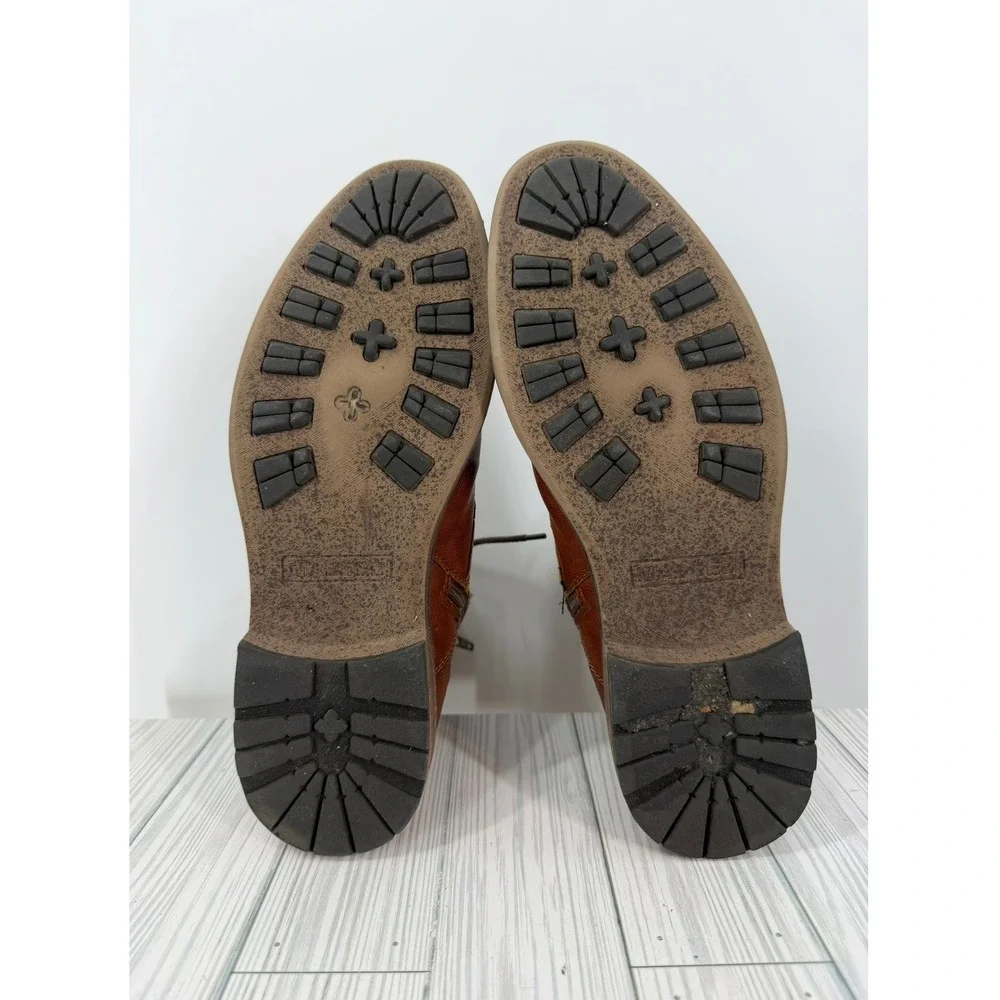 Unbranded rugged combat